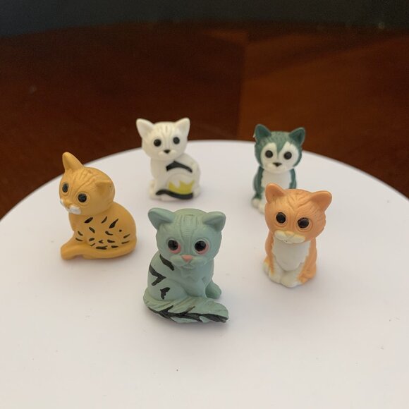 Set of 5 Miniature 1” Plastic Cats - Cute Collectible Figurines, Multicolored - Picture 1 of 7